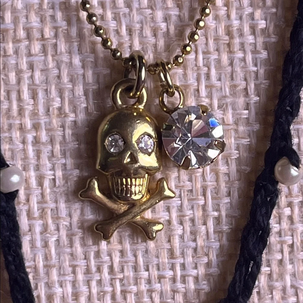 Betsey Johnson Pirate skull lucite charm necklace & Earrings vintage RARE